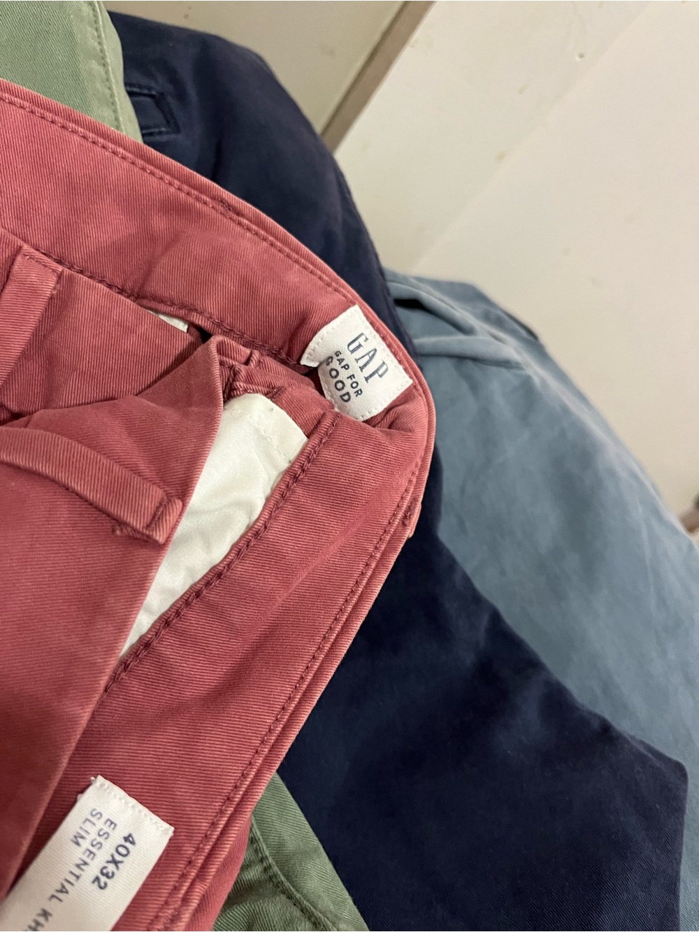 GAP Men's Slim Jeans in Dusty Rose